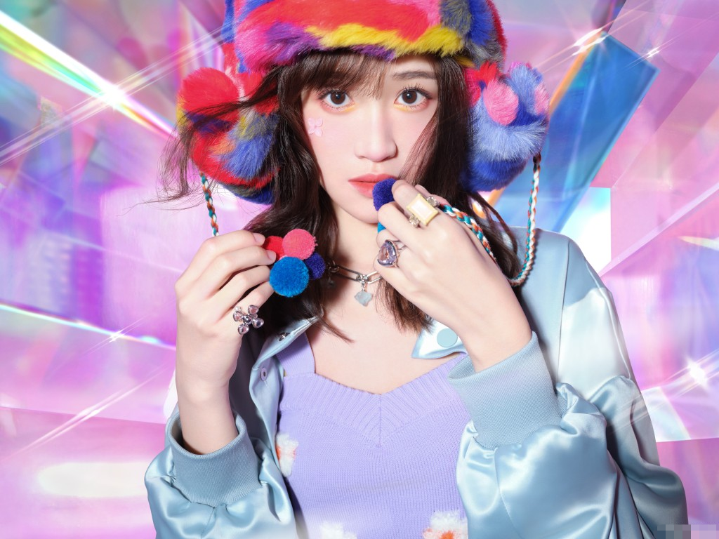 豪门|豪门联姻!特步公主与七匹狼公子订婚,女方爸爸喊话事业请多扶持