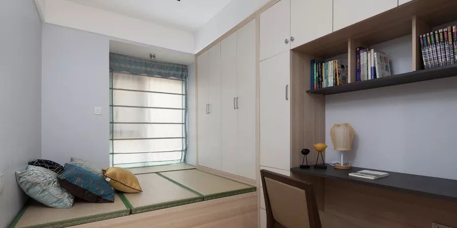 没有书房不用愁,这些地方好好利用一下,功能性让人出乎意料!