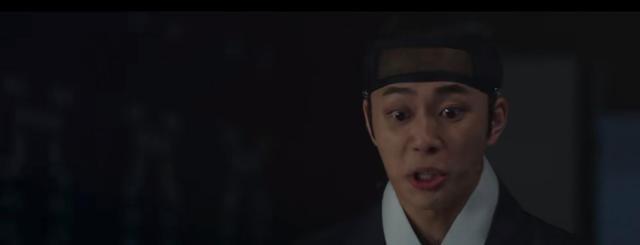 王后伞下|《王后伞下》儿子变“女儿”王后的理解让儿子泪目,也让观众佩服