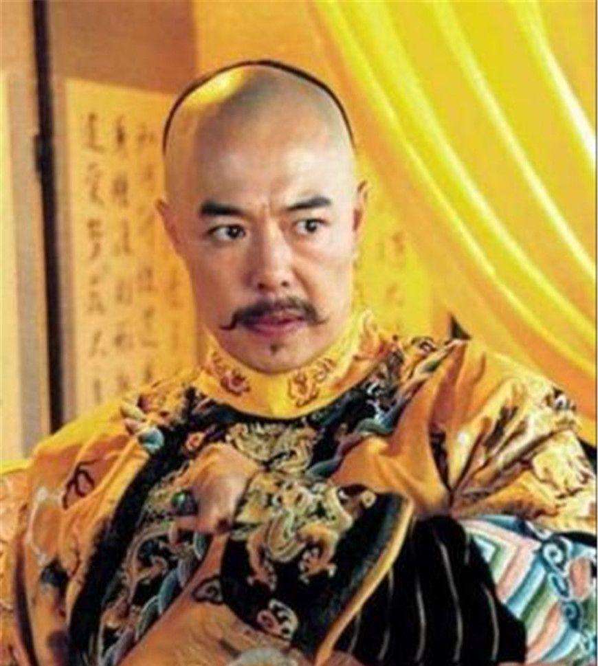 李易峰|不知羞耻！曾誓死效忠英国，却频频回国捞金，张铁林还糟蹋女星？