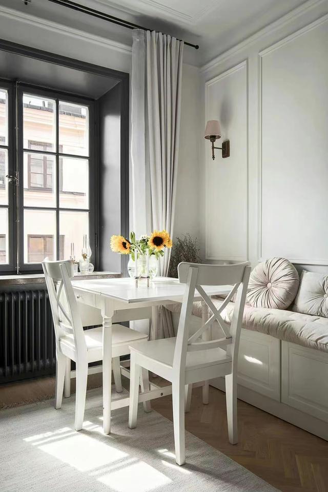 走进一个30㎡小而宜人的家,原木+奶白色简约优雅,完全长在我心上