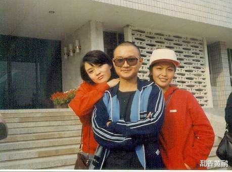 贾宝玉|87《红楼梦》王扶林说,他脸没洗,秃着头,穿着汗衫,拖着鞋来了