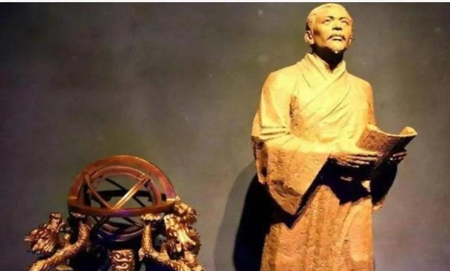 张衡地动仪模型被移出教科书,中科院院士:房梁上吊块肉都比那强