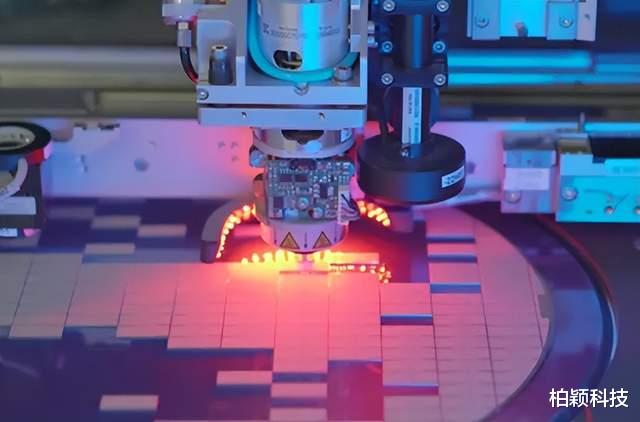 光刻机|ASML再遭重击,10nm先进工艺无需光刻机,为中国芯片指明新方向