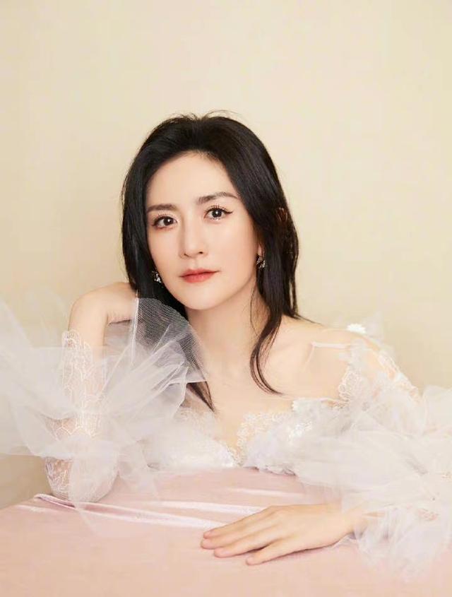 张杰|张杰新歌登顶亚洲新歌榜冠军,所以娜姐的新歌什么时候安排?