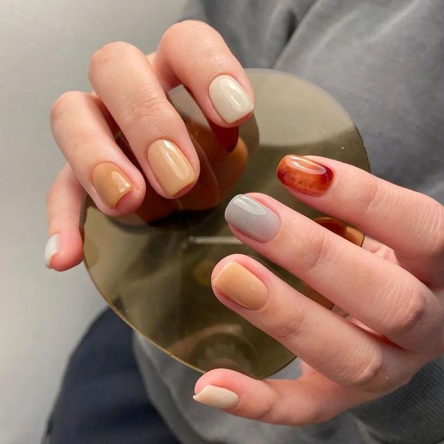 美甲 收藏！看完这篇推送再也不用为美甲发愁啦