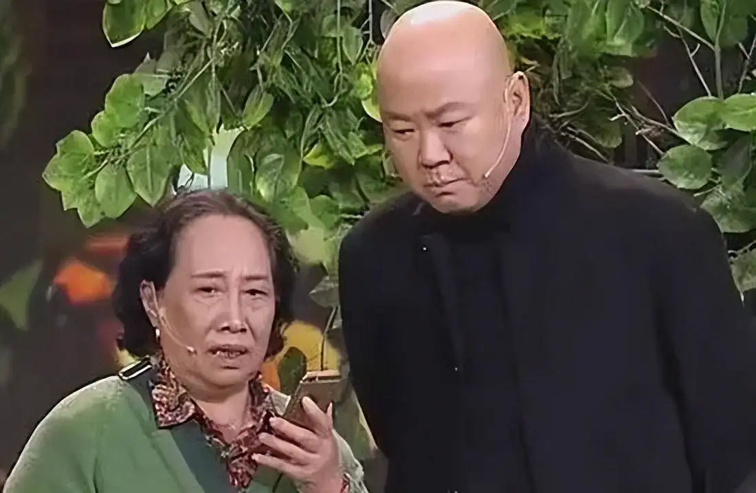 郭冬临|20次登春晚,56岁未婚,因“节目台词”被索赔1亿,郭冬临现怎样