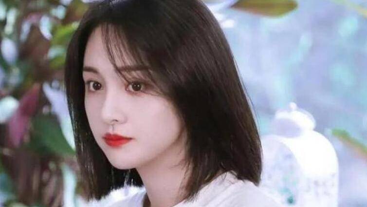 李佳琦 我国最憋屈精华液，因价低被忽视，李佳琦：美白淡斑，我妈就在用