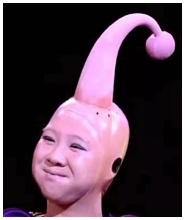 郑欣宜|郑欣宜:港圈公主用10年长大,落魄时咖啡买不起,比小龙女给力