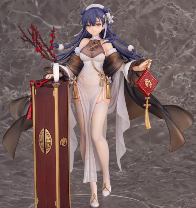 法国 少女前线：刘易斯迎寒客皮肤手办官图更新袜子的厚度还减少了