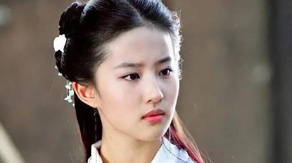 胡歌|胡歌推荐她出演《仙剑奇侠传》赵灵儿却被拒，最后意外成全刘亦菲