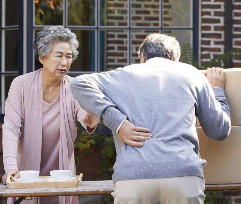 建议大家：不差钱给父母添置这5样“小物品”，实用还暖心