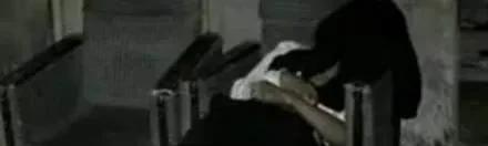 2011年,爷爷砸死亲孙子,村民却拍手称快,千人联名为老汉求情