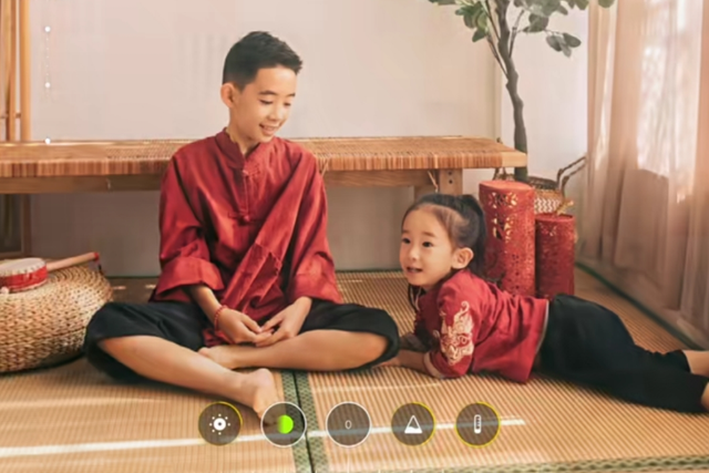 应采儿|应采儿庆结婚13年,与陈小春结束浪漫之旅,飞回家陪儿子过情人节