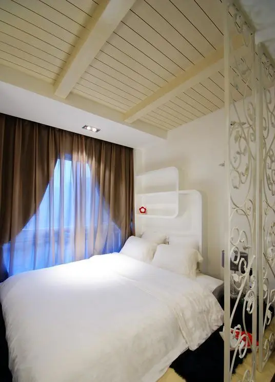 小夫妻买下50平小户型,装修后惊艳了小区居民,直呼太厉害了!