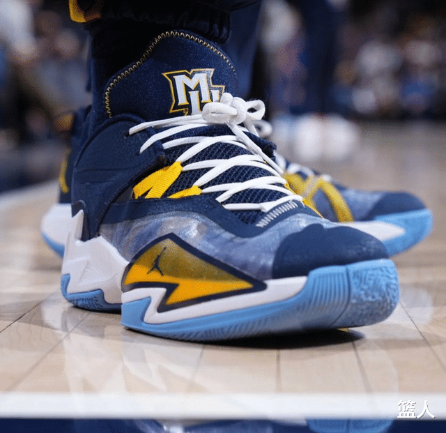 蔡恩·威廉森|NBA球员上脚：詹姆斯单场50分战靴，锡安的Yeezy球鞋很帅！