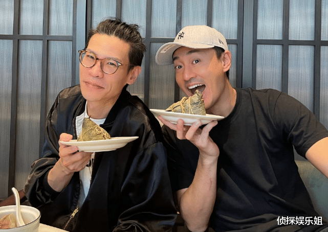 小姐姐|林峯端午携妻与友人小聚,张馨月对老公撒娇卖萌,无名指钻戒抢镜