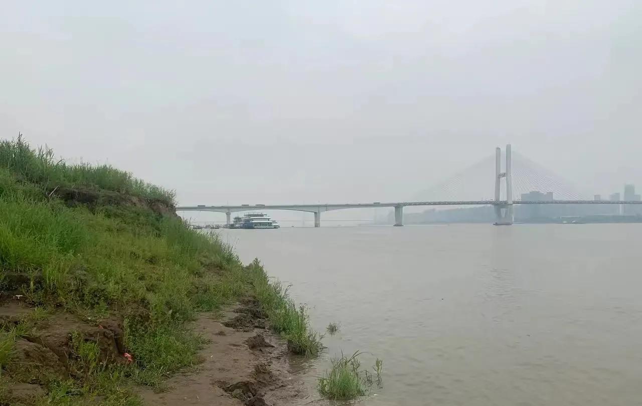 旅行|40多岁的我终于明白,人生就是一场自己跟自己的旅行,不需要朋友