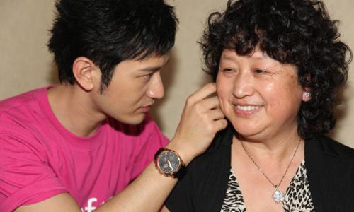 Angelababy|黄晓明因baby片场大哭？两人离婚导火索，或是婆媳消费观不同