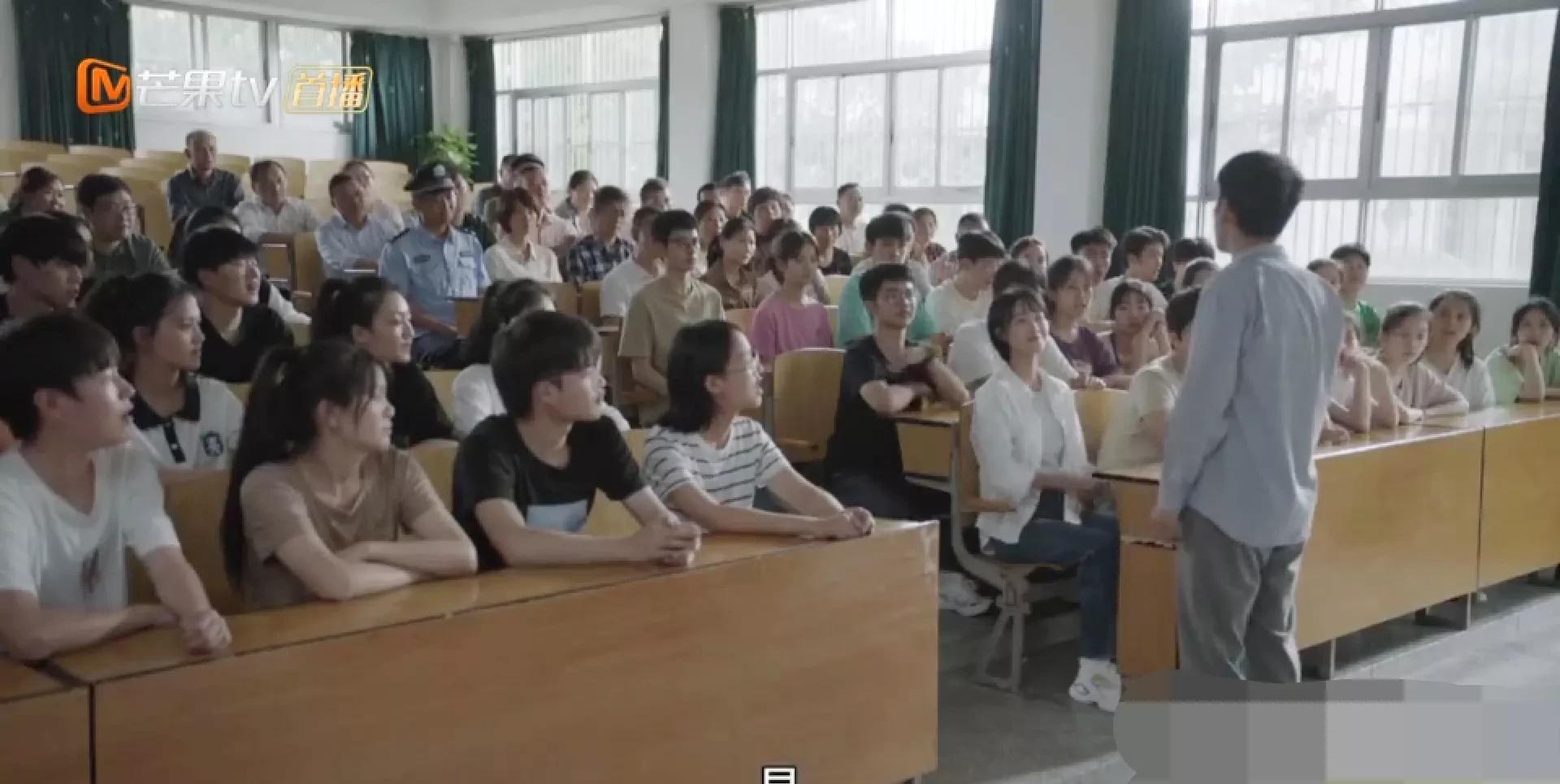 曹曦文|演技不背锅!‖王骁、曹曦文同台演讲,都是实力派,为啥反响不同