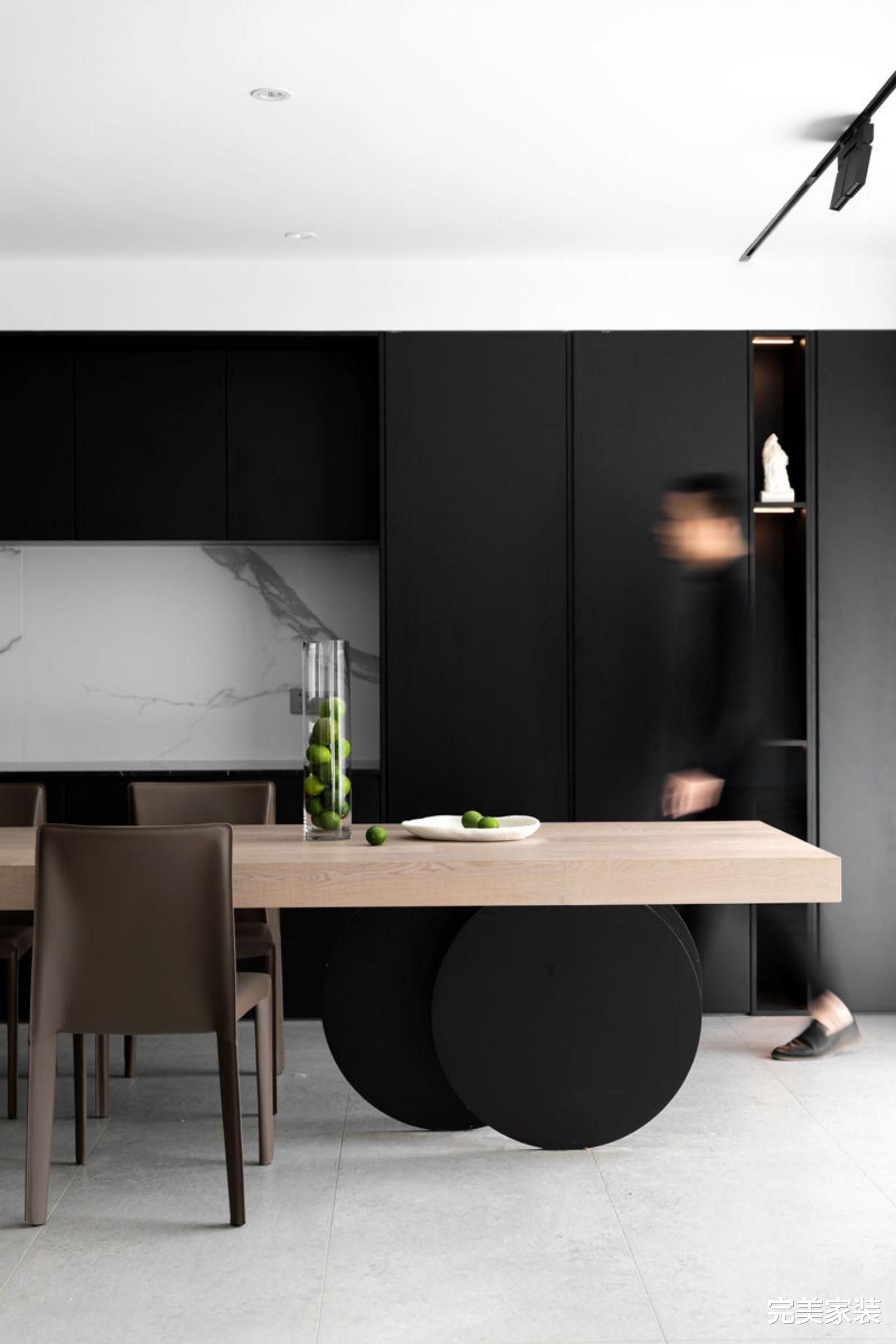 变“碍”为“爱”,80后夫妻爆改复式婚房,270㎡巧妙设计,太赞了