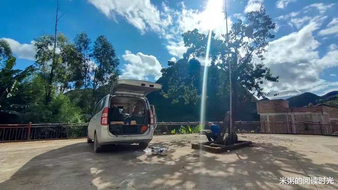 浙江省|54岁大叔借钱买车，带绝症好友游中国：若在路上去世，我带你回家