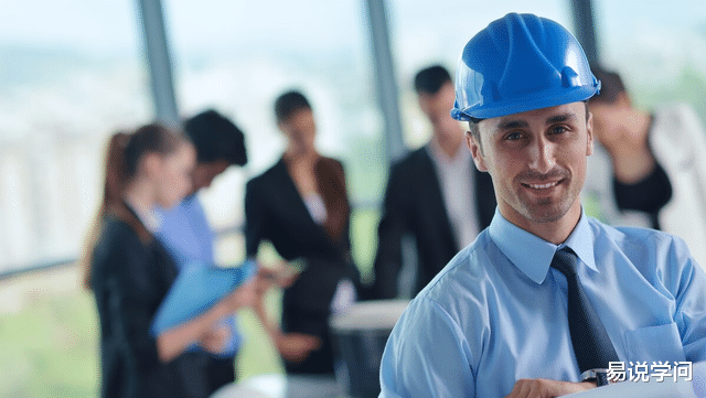 招商|职场见闻——“社会人”混职场，短暂“风光”之后就默然退场