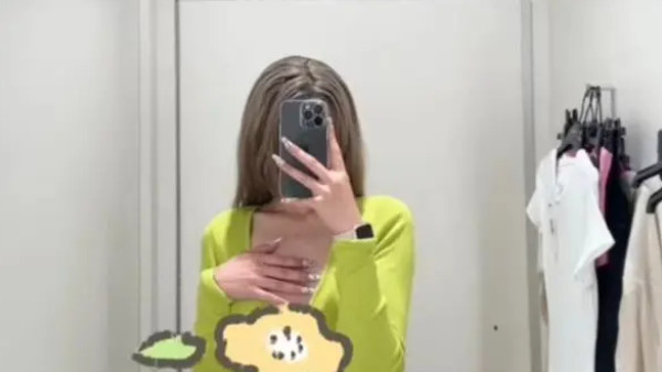 徐杰|CBA徐杰女友晒度假照！着装大胆颜值身材完美，2人相恋多年感情好