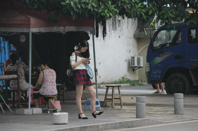 几人在家中招嫖,失足女中还包括3名孕妇,结果如何?
