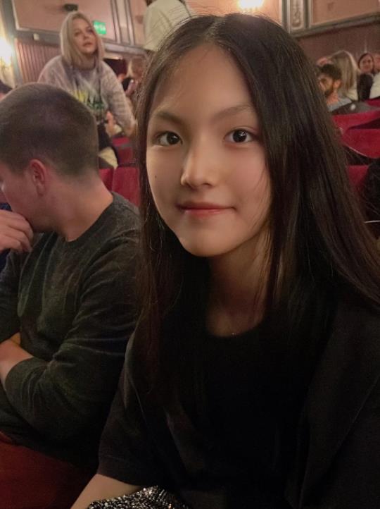 王诗龄 李湘晒女儿校园生活照,王诗龄减肥成功,成为一个气质美少女