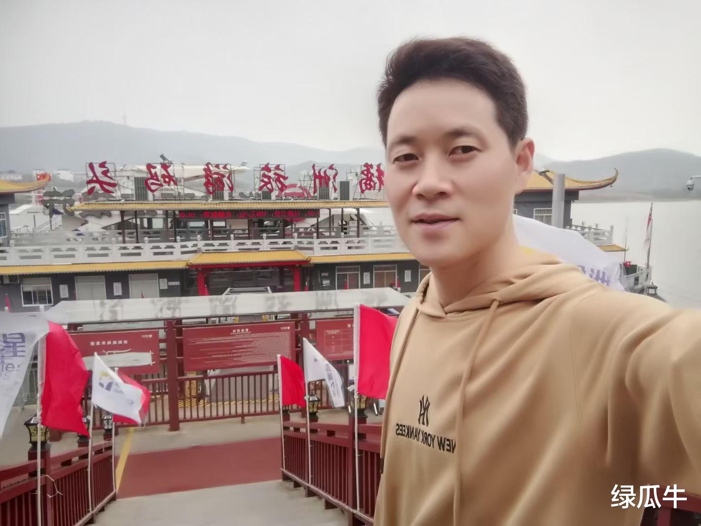 第一次从东北来到湖南长沙,我竟是迷上了这座城市