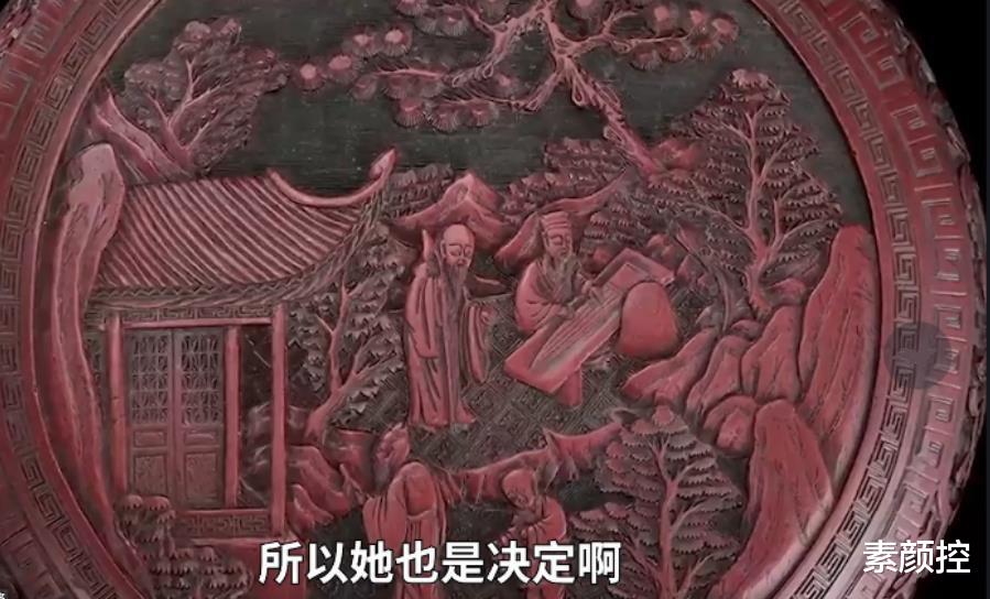 女子带着父亲的骨灰盒去鉴宝,网友:这种盒子,只有林正英敢收