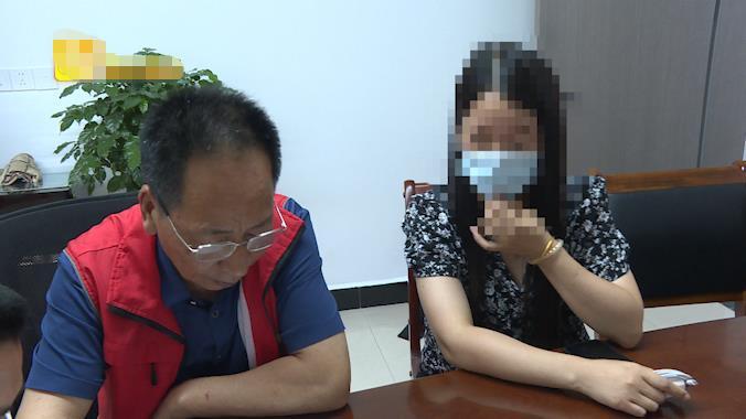 女子给工厂老板当情人,和老板娘一起三人生活,两次怀孕后被分手