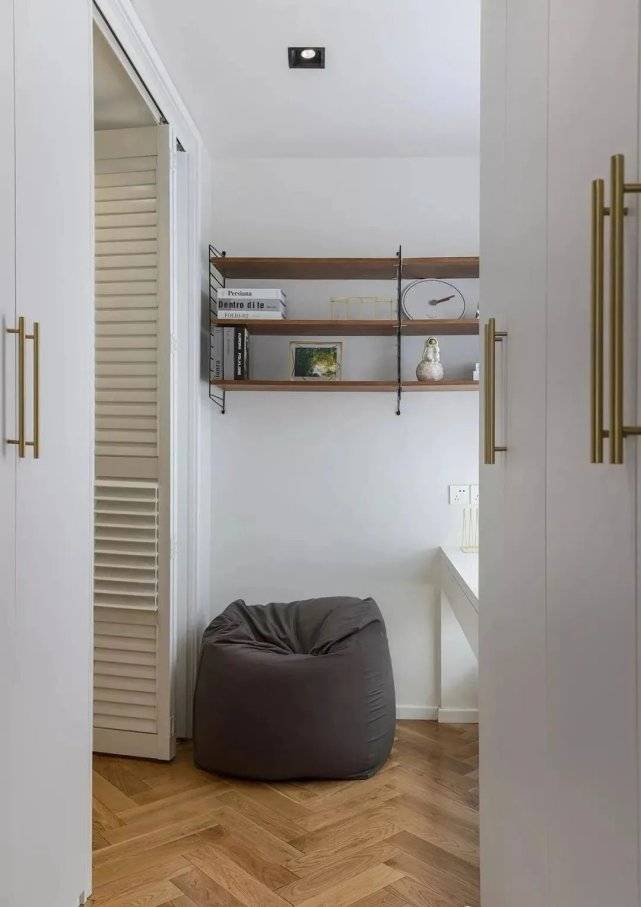 90㎡新婚宅曝光,这北欧跨界轻奢油画般的家,简直好看到犯规