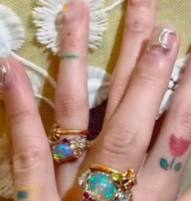 金泫雅|才和金晓钟分手，粉丝就让泫雅和张贤胜再续前缘，前任就那么糟嘛