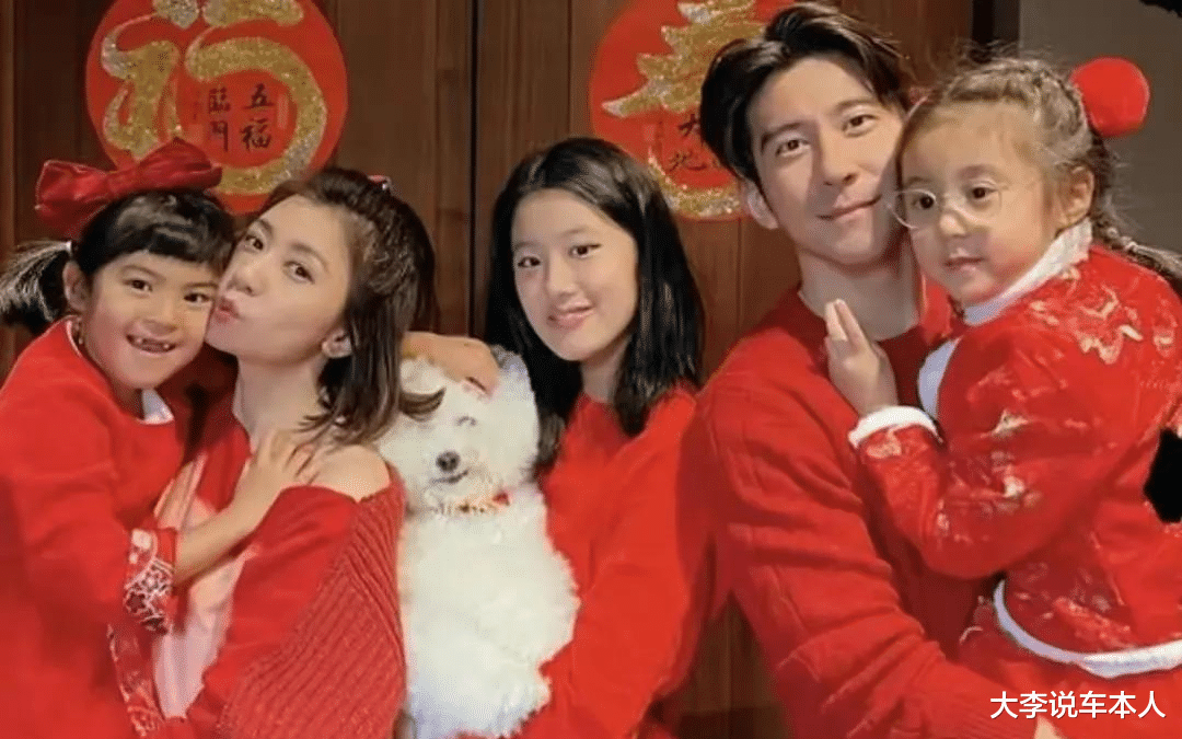 贾静雯|贾静雯17岁女儿上热搜!美国度假晒低胸性感照,颜值变化引热议