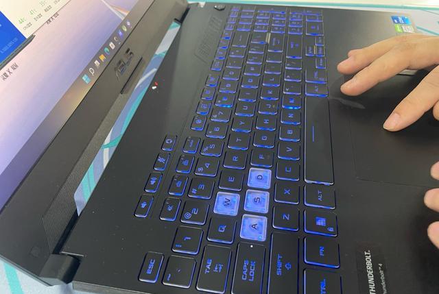 游戏本|几款12代酷睿17.3英寸游戏本：RTX3070Ti独显款，沉浸式游戏体验