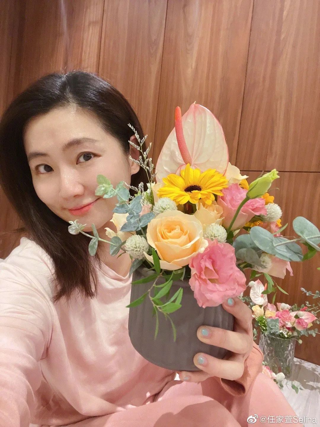 Selina|Selina离婚5年后首次官宣恋情：下一个10年我有他！