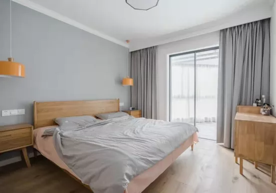 100㎡北欧风清爽宜人,自带10㎡露台做休闲区,简而美设计真大气