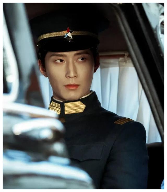 窦骁|娱乐圈像他这样的狼系男演员真的不多了