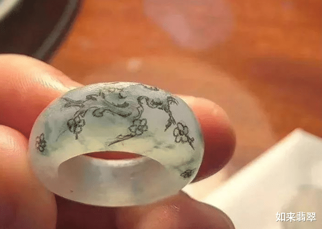 凤眼菩提|小妹以友情价买了块边角料,都说起货难,却总感觉雕刻后翻了十几倍