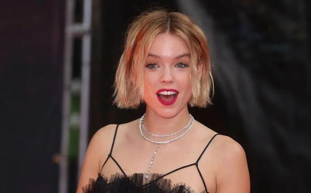 蜘蛛|《龙之家族》雷妮拉演员，扮演蜘蛛女格温？粉丝：求索尼实现梦想