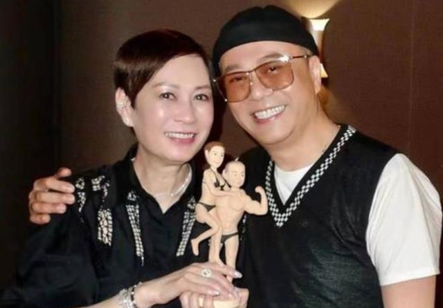 欧阳震华|8位丁克的男明星：有人坚持34年无绯闻，有人却偷偷和别人生了娃