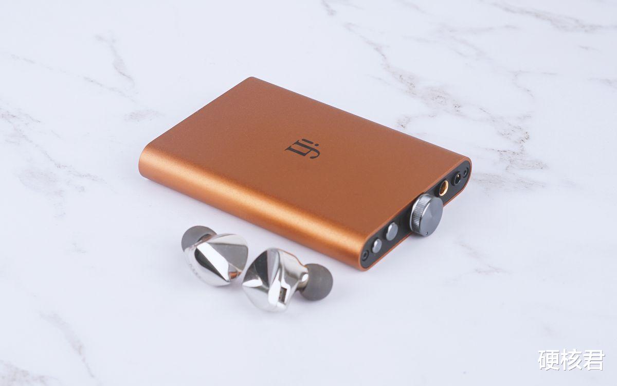 索尼|iFi 悦尔法 hip dac2 便携耳放,音乐发烧友的高性价比之选!
