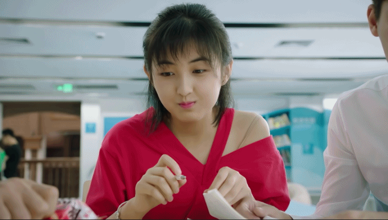 张子枫|张子枫盗图，玩艺人特权，将成为女版四字？