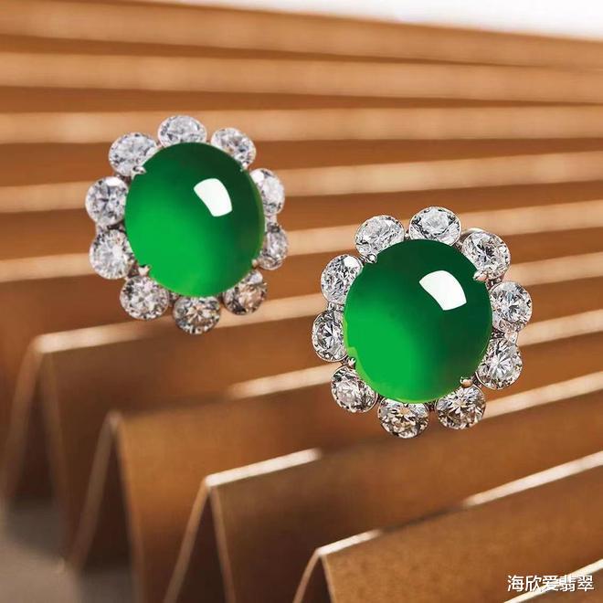 翡翠|中国嘉德2022秋季珠宝作品亮相：彩色宝石、古董珠宝、翡翠 珠宝