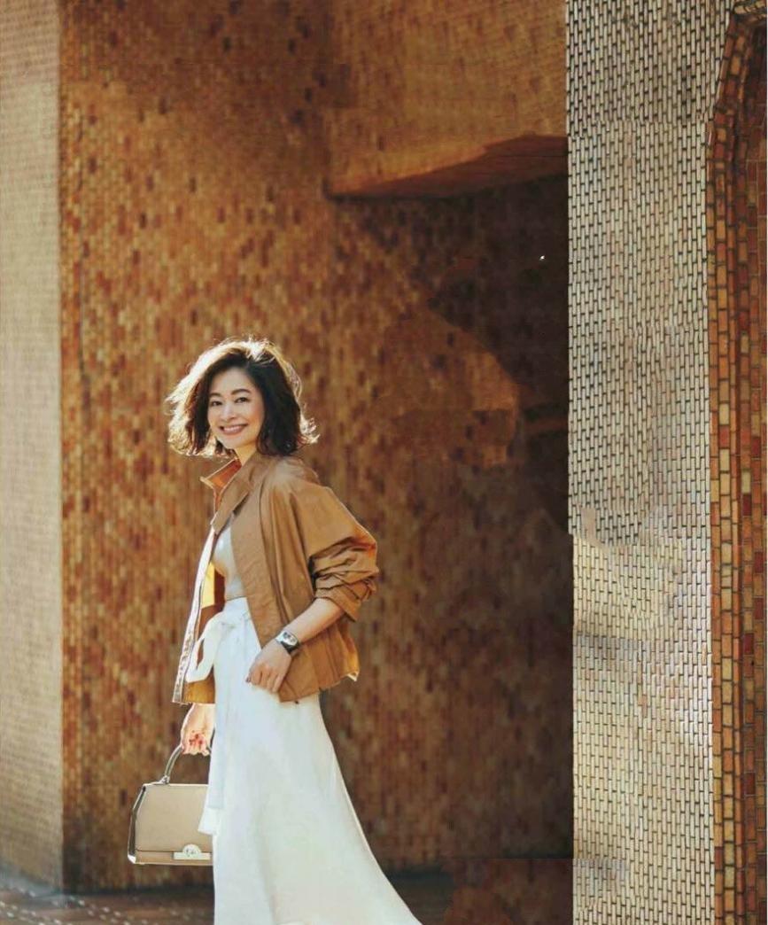 连衣裙 身胖脸圆、个子不足160，她凭什么穿成炙手可热的日杂模特？