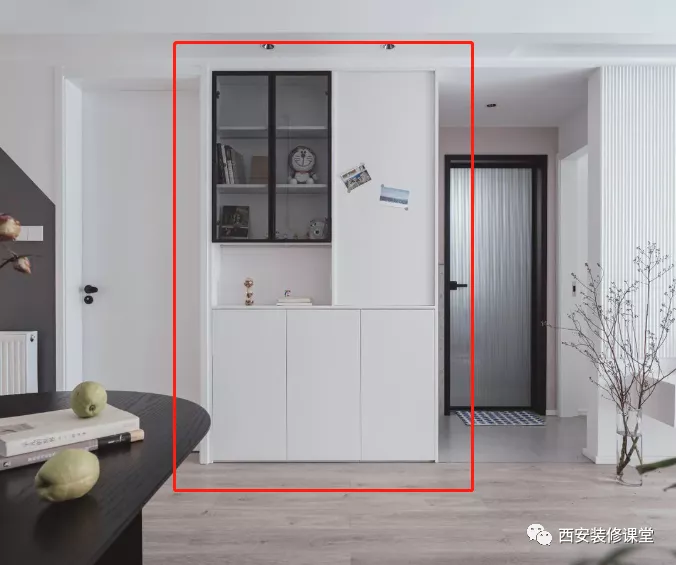 牺牲墙体镶嵌收纳柜，实用而且好看