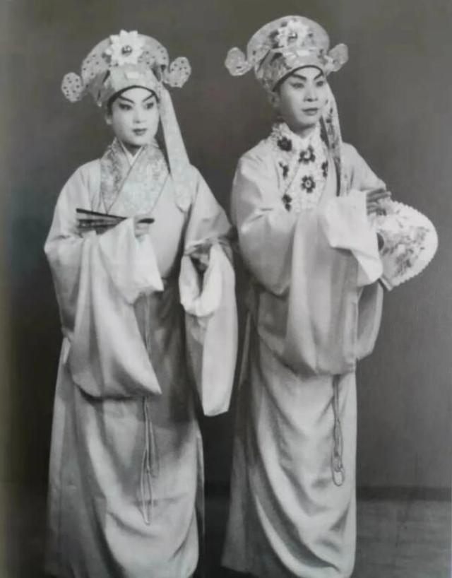 经典|噩耗不断！几天内14位名人去世，最年轻仅40岁，3人在同一天过世