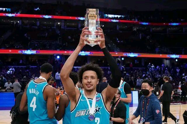 穆里尼奥|命中绝杀三分，坎安宁MVP！9千万先生加盟湖人，顶替威少联手老詹